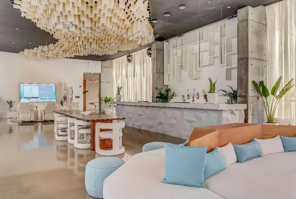 Room, Nikki Beach Resort & Spa Dubai, Dubai