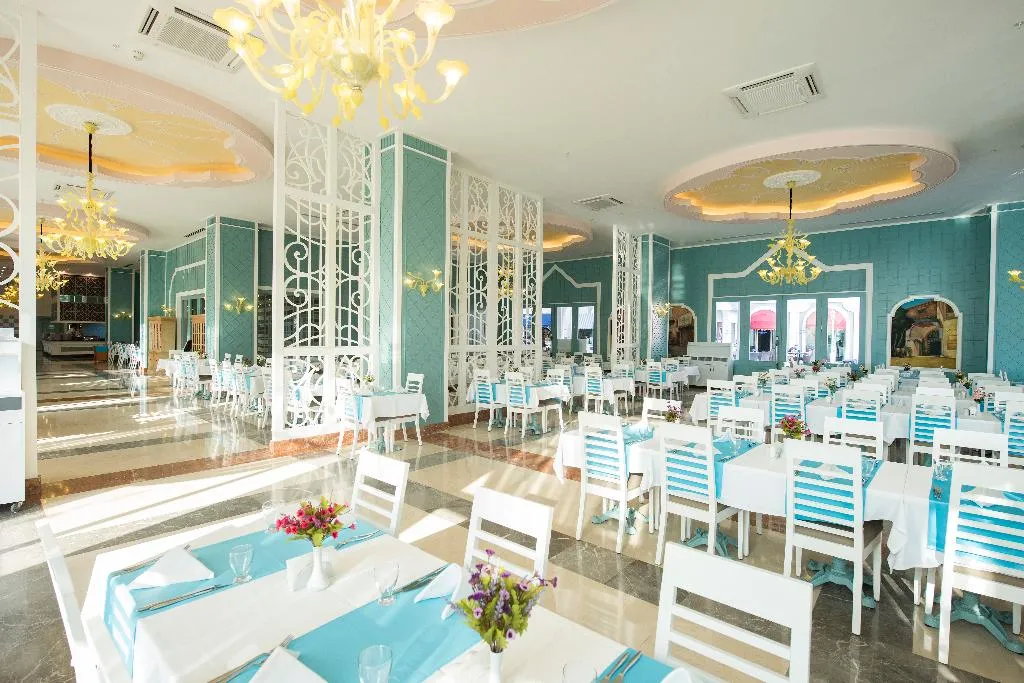 Restaurant, Quattro Beach Spa & Resort Hotel, Antalya
