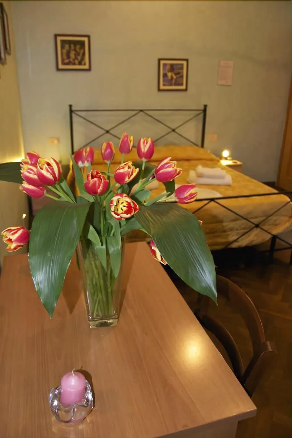 Room, B&B Desiderio di Roma, Naples