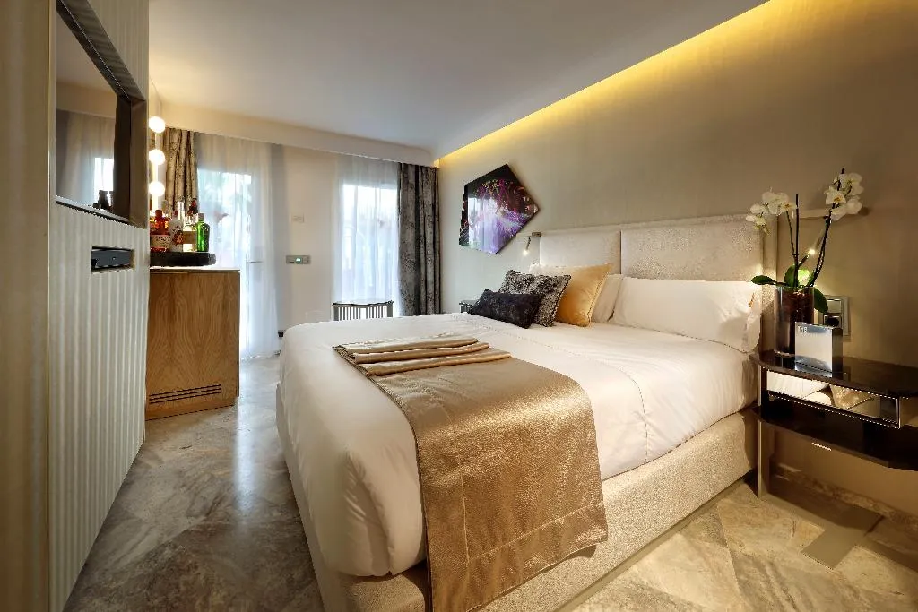 DOUBLE SINGLE USE SUPERIOR WITH TERRACE Room, Ushuaia Ibiza Beach Hotel – Adults Only, Ibiza