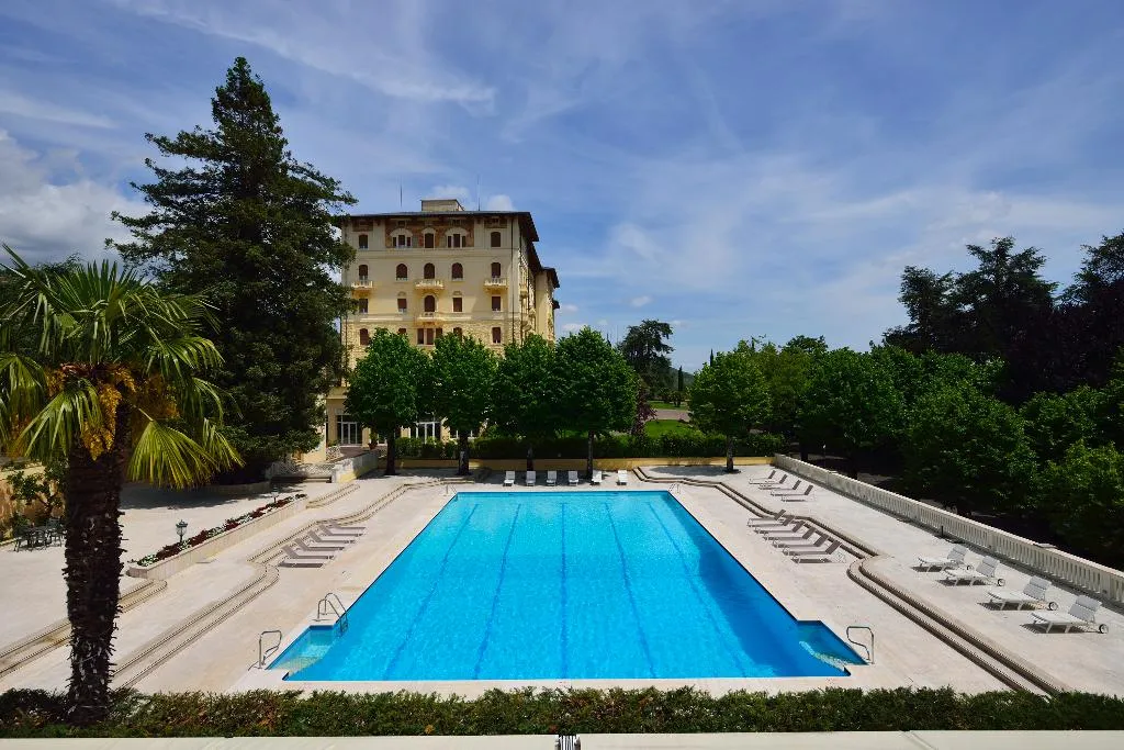 Pool, Grand Palazzo Della Fonte, Rome