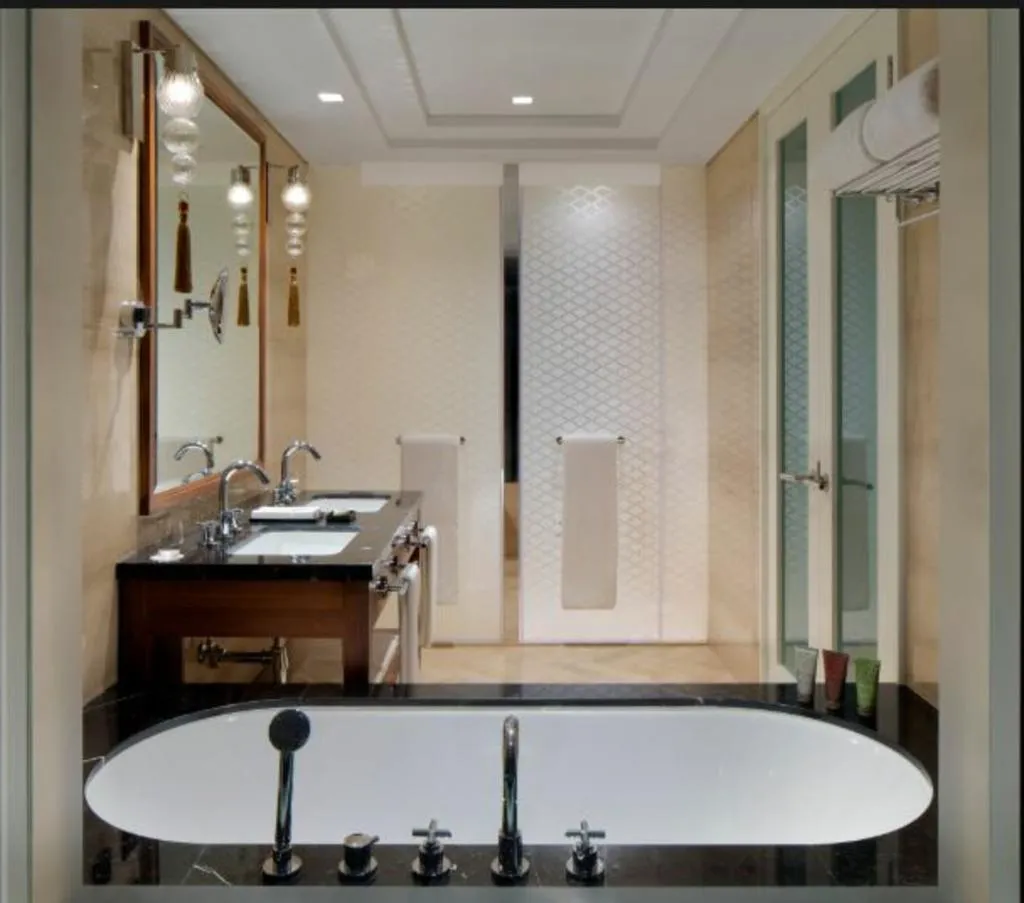 JUNIOR SUITE STANDARD Room, Taj Dubai, Dubai