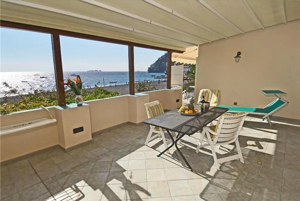 Room, La Caravella Positano, Naples