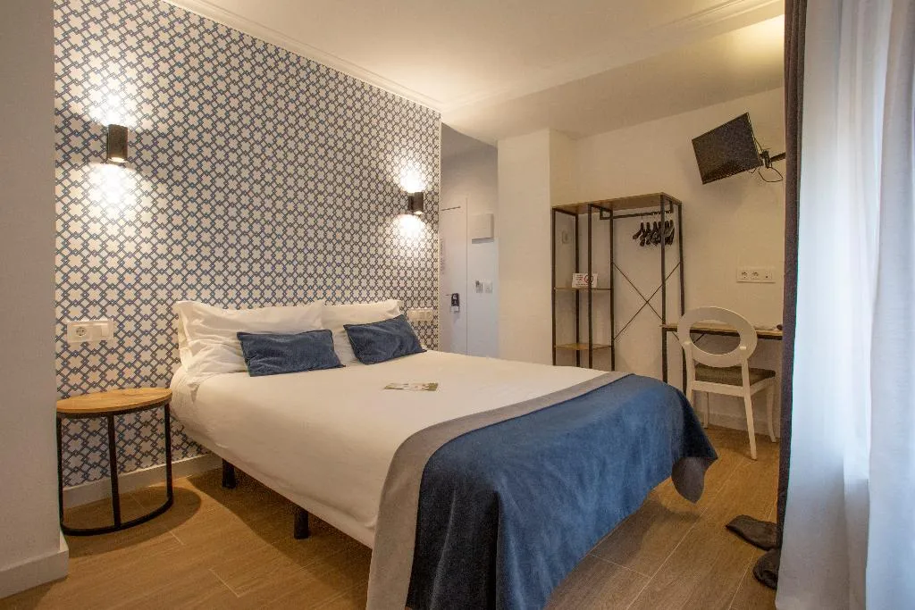 Room, Savoy Hostal, Costa Blanca