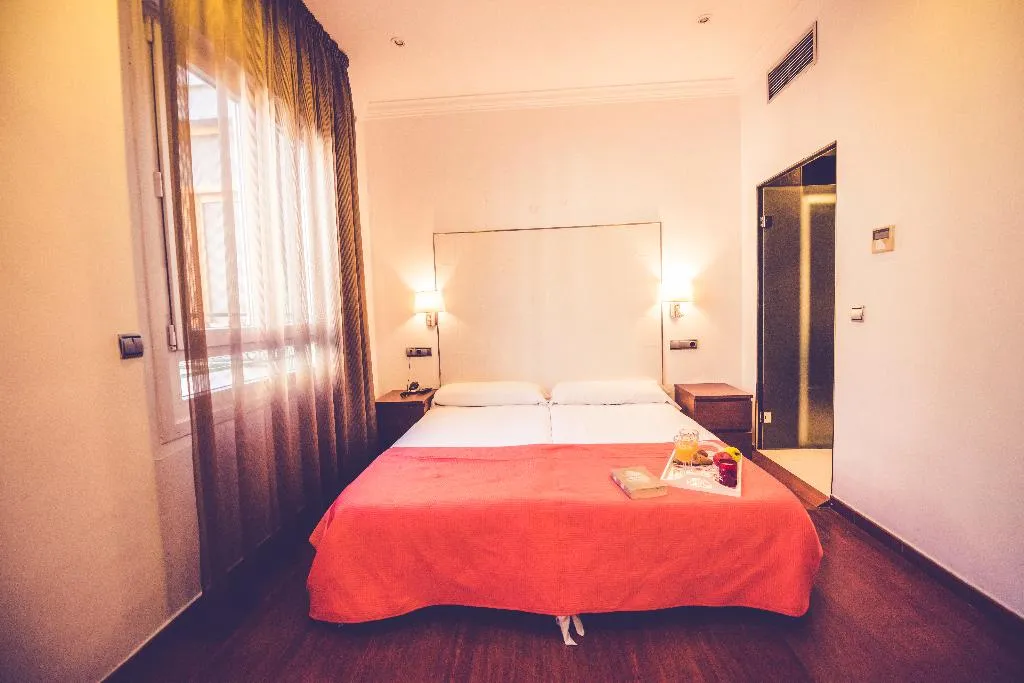 DOUBLE STANDARD Room, Hostal Sol Los Angeles, Madrid