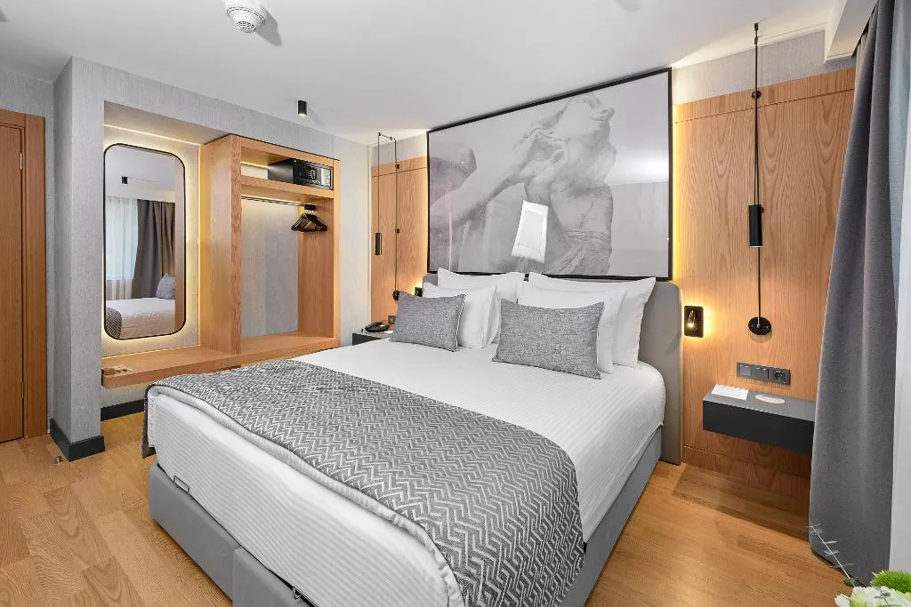 JUNIOR SUITE WITH DOUBLE BED Room, Ibos Hotels Izmir, Izmir