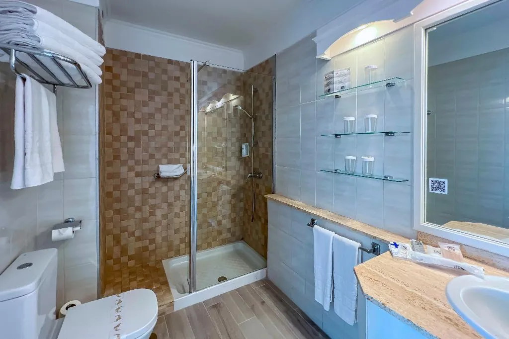 Room, Parque del Sol, Tenerife