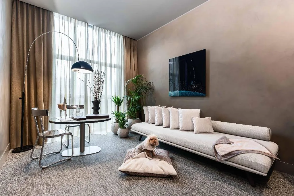 JUNIOR SUITE CITY VIEW Room, Me Milan Il Duca, Milan