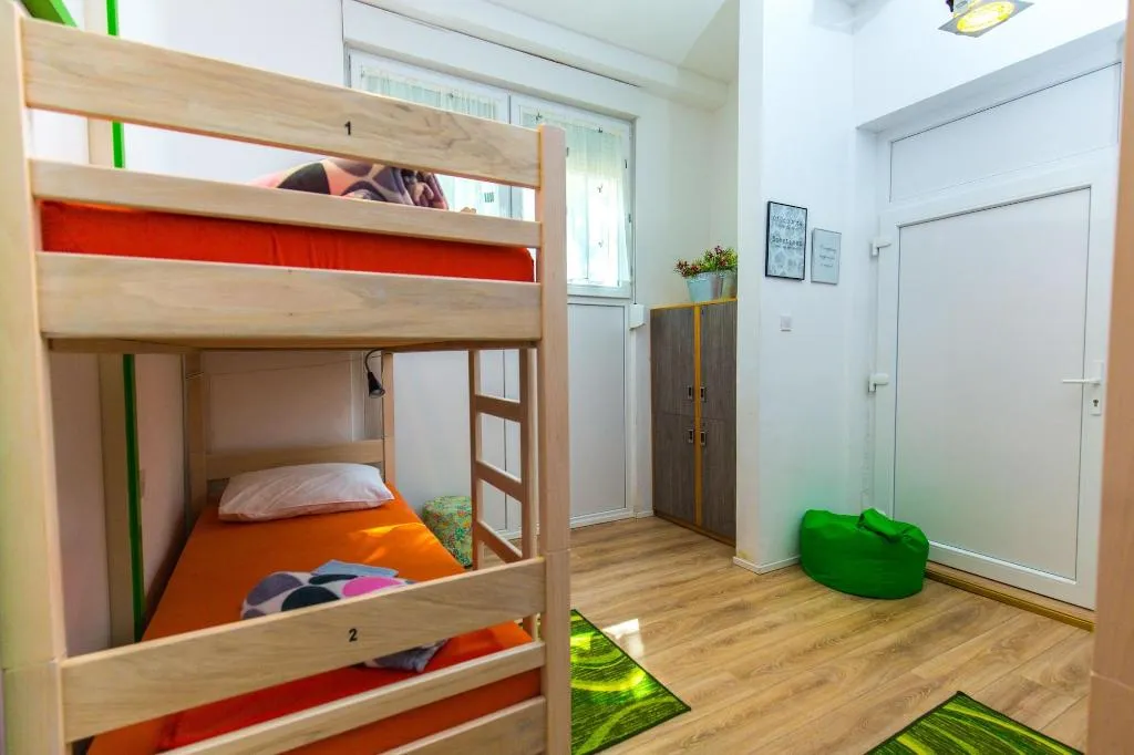 Room, Crazy House Hostel Pula, Istria