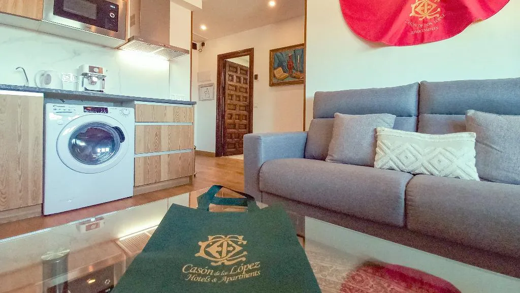 DOUBLE DELUXE ONE BED Room, Cason De Los Lopez Apartments, Madrid