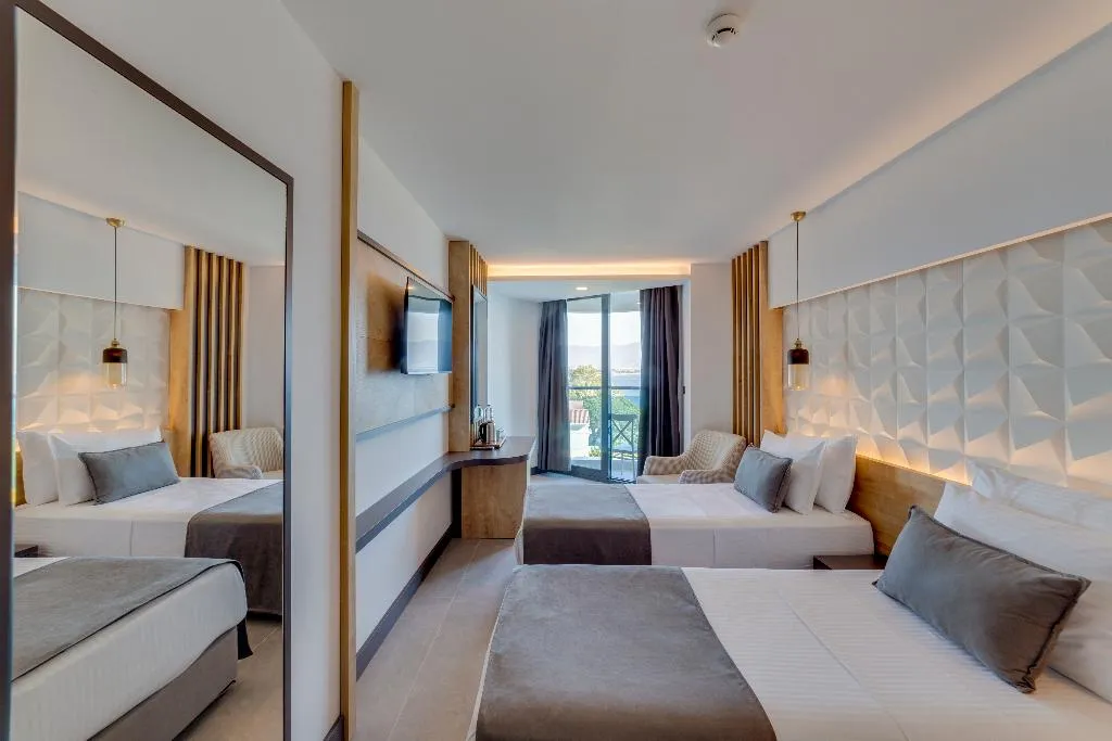 DOUBLE DELUXE SEA VIEW Room, Signature Blue Resort, Izmir