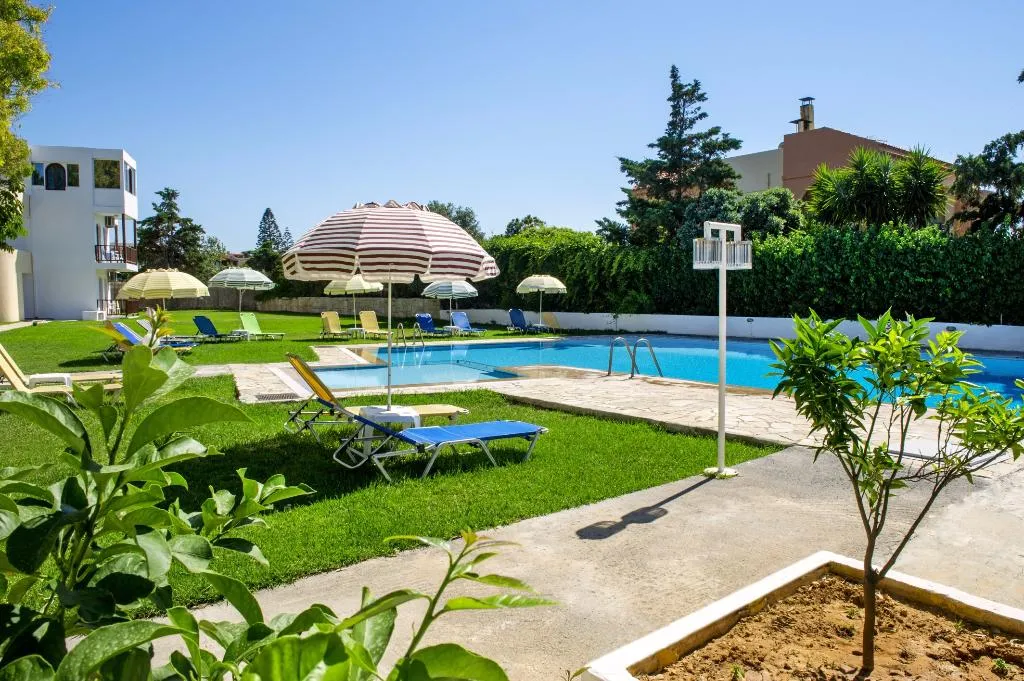 Pool, Prince Of Lillies, Crete
