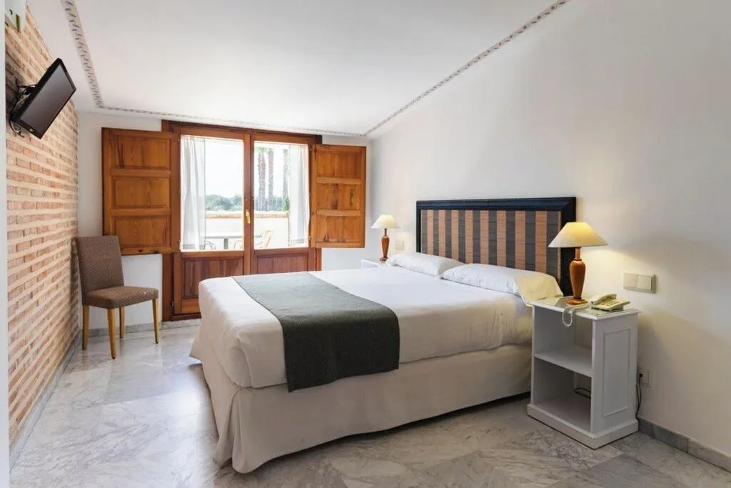 Room, AD Hoc Parque Golf, Valencia
