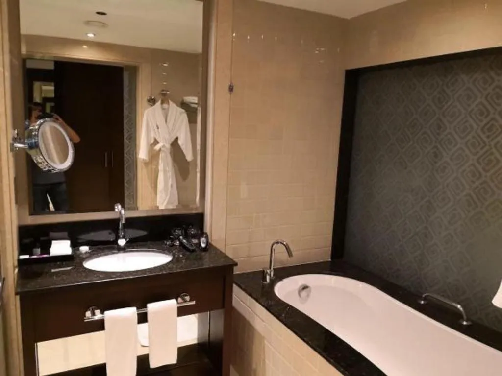 Double or Twin SUPERIOR Room, Asiana Hotel Dubai, Dubai