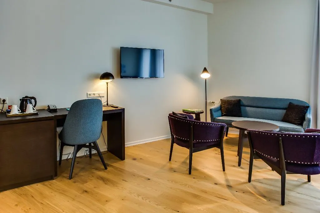 Double or Twin DELUXE Room, Fosshotel Reykjavik, Reykjavik