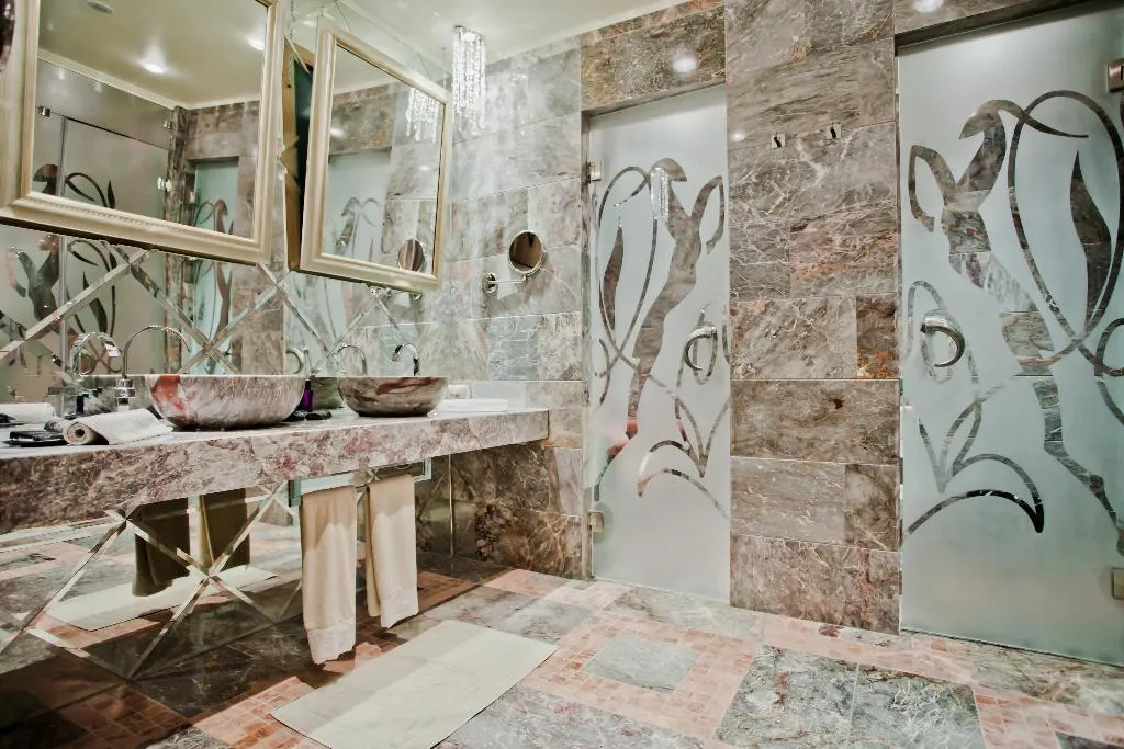 STUDIO PARK VIEW Room, Royal Castle Design & Spa, Bourgas