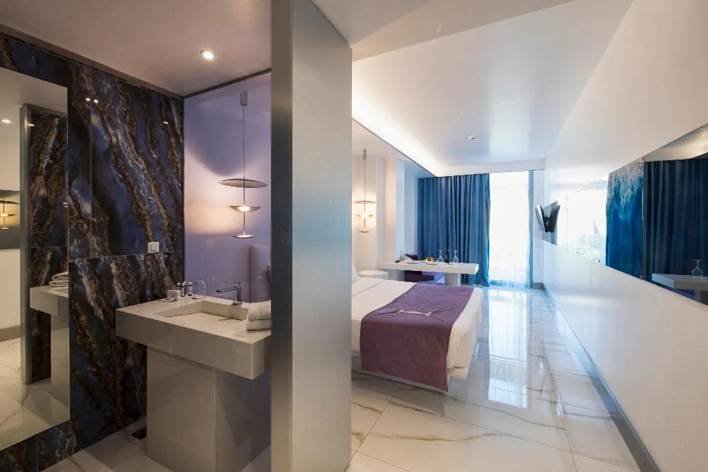 JUNIOR SUITE DELUXE LAND VIEW Room, I Resort Beach Hotel and Spa, Crete