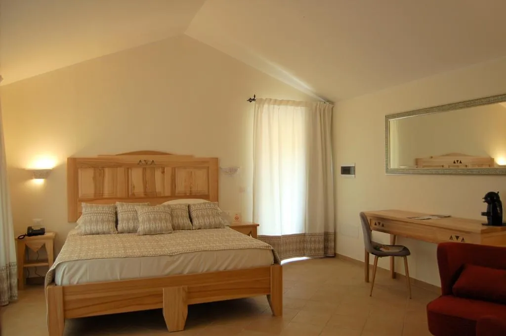 JUNIOR SUITE STANDARD Room, Hotel Aldiola Country Resort, Olbia
