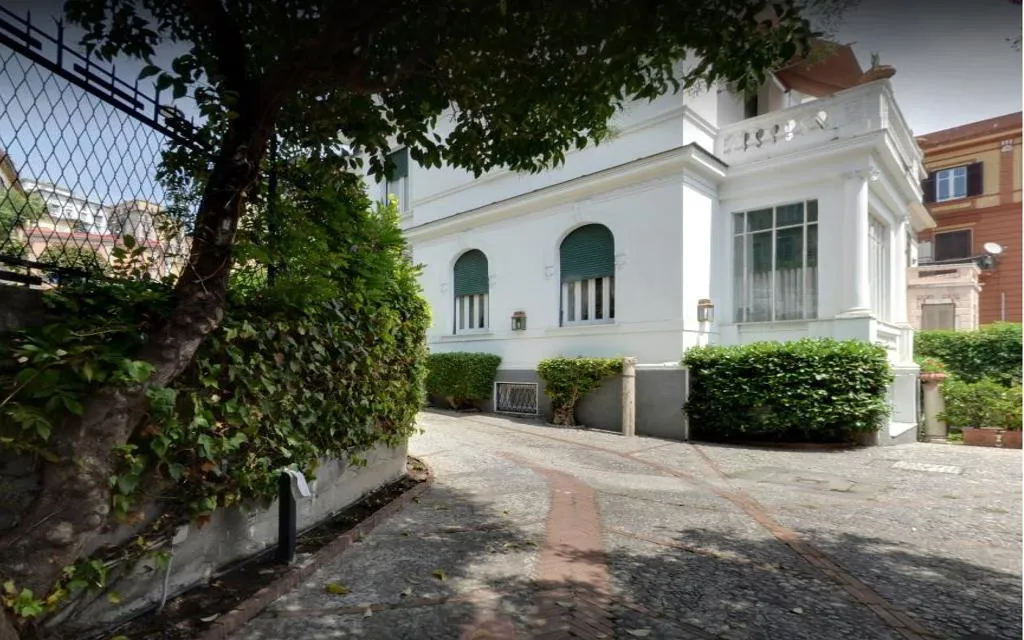 Lobby, Casa Rubinacci, Naples