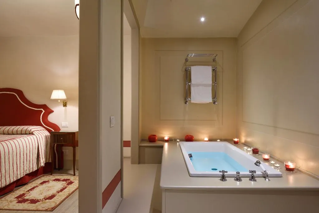 DOUBLE DELUXE Room, Palazzo Niccolini Al Duomo, Florence