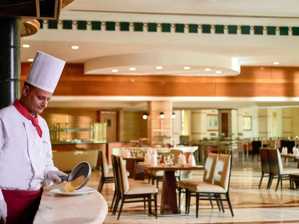 Restaurant, Movenpick Cairo Media City, Cairo