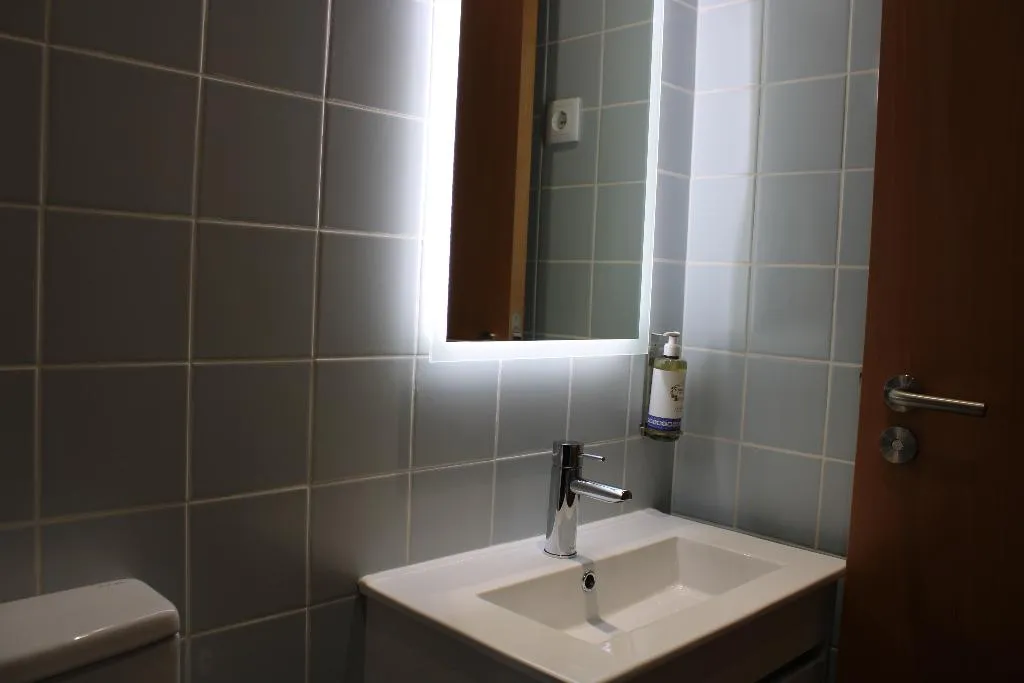 DOUBLE STANDARD Room, Oporto Station Hostel & Rooms, Porto