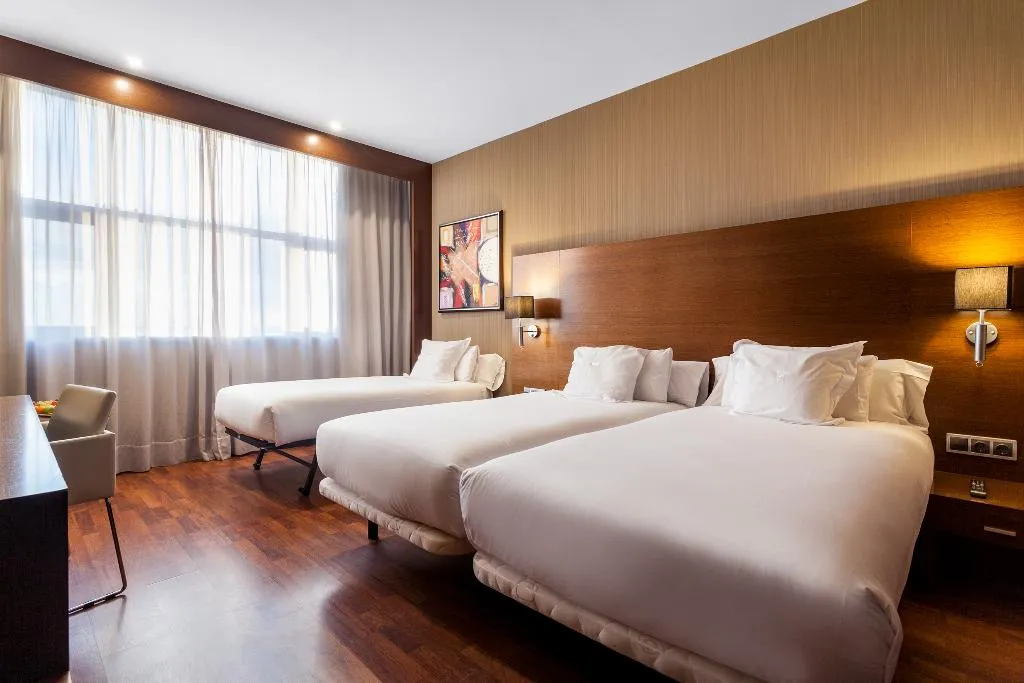 TRIPLE STANDARD Room, azz Valencia Congress Hotel&Spa, Valencia