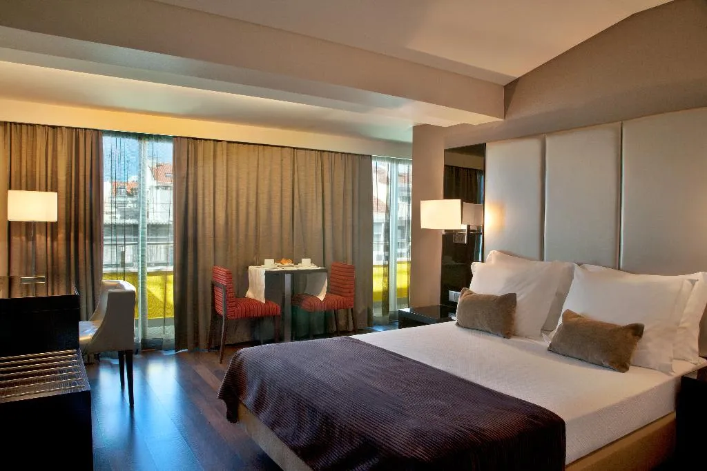 SINGLE STANDARD Room, TURIM Luxe Hotel, Lisbon