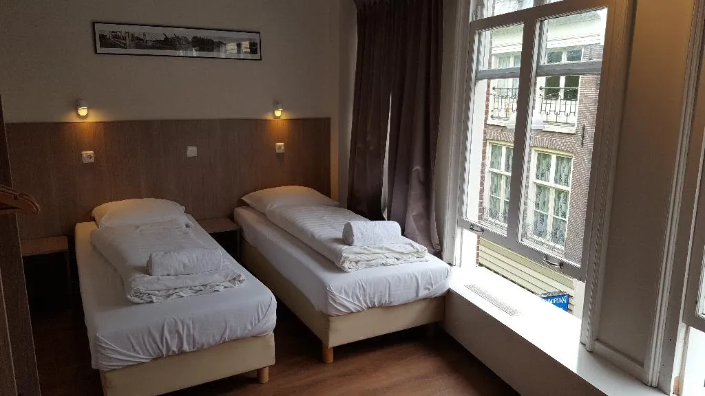 Double or Twin STANDARD Room, Hotel Old Quarter, Amsterdam