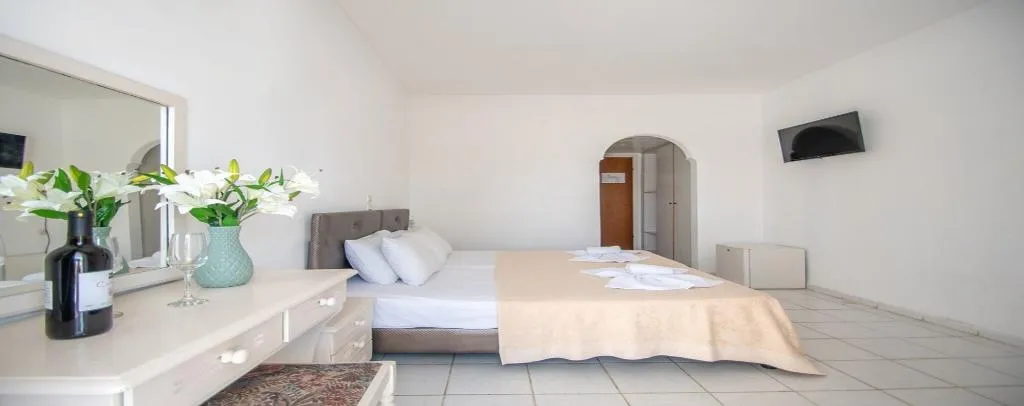 Room BASIC Room, Ikaros, Zante