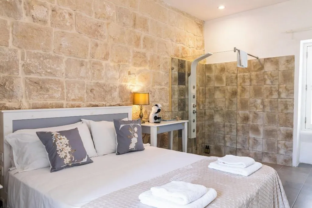 Room, Lemon Tree Bed & Breakfast by CX Collection, Malta