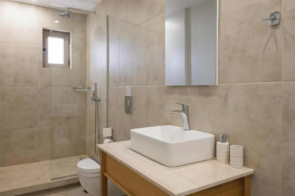 Room, Petritos Rooms And Studios, Crete
