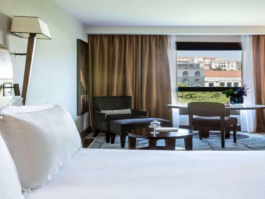 DOUBLE LUXURY Room, Sofitel Lisbon Liberdade, Lisbon