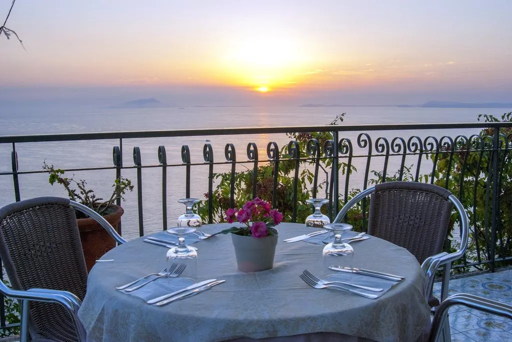 Restaurant, Baia Serena, Naples
