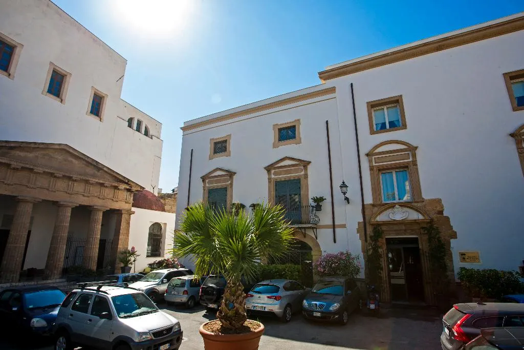 General view, Palazzo Brunaccini, Palermo