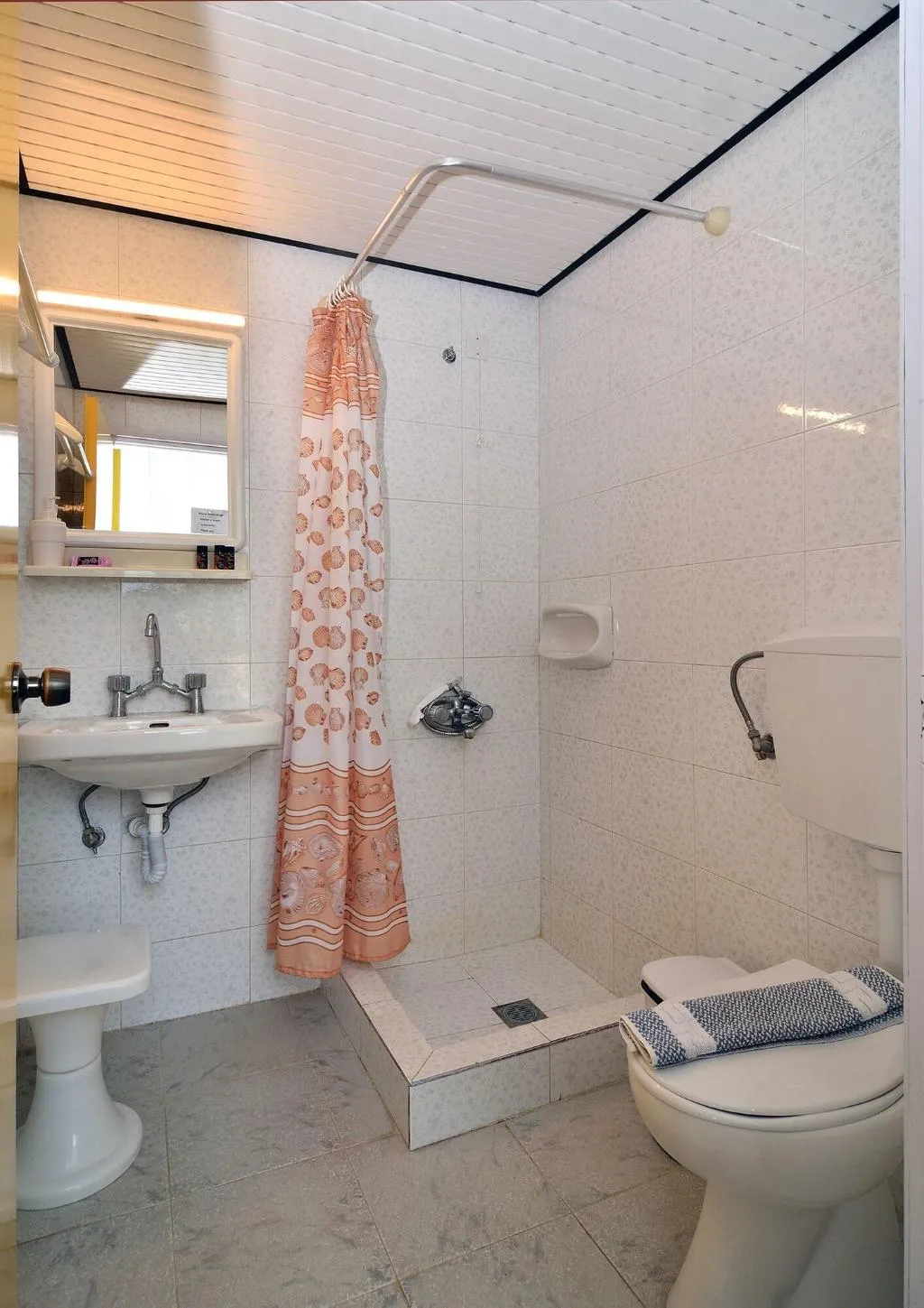Room, Nereides, Crete