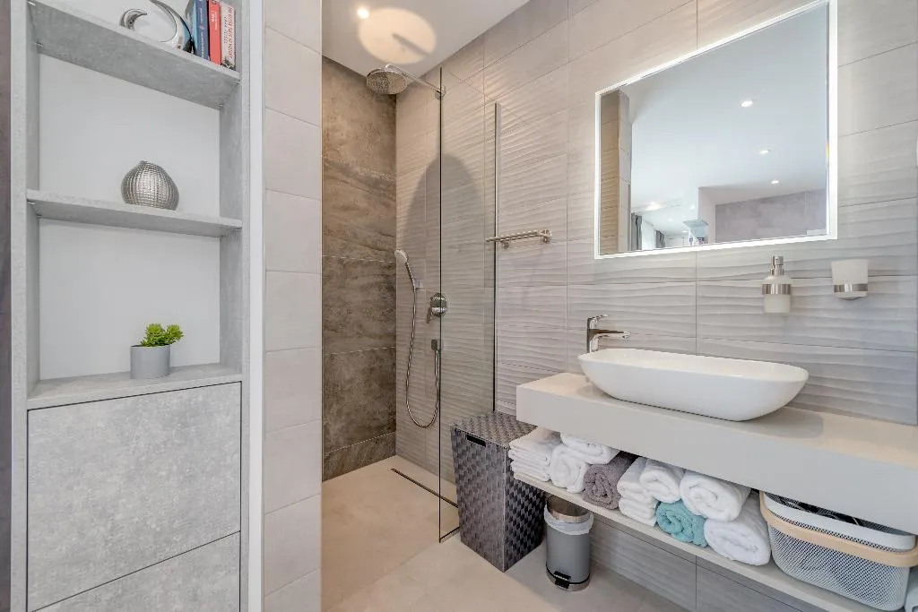 VILLA FOUR BEDROOMS Room, Villa Luna Podstrana, Split