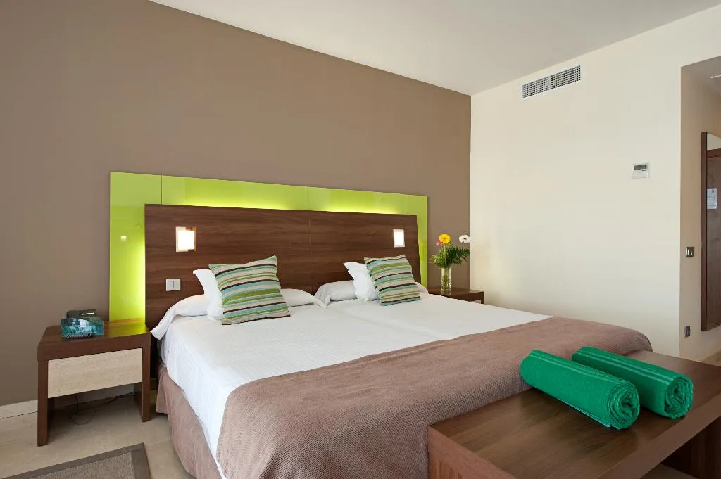 FAMILY ROOM WITH TERRACE Room, Hotel LIVVO Valle Taurito, Gran Canaria