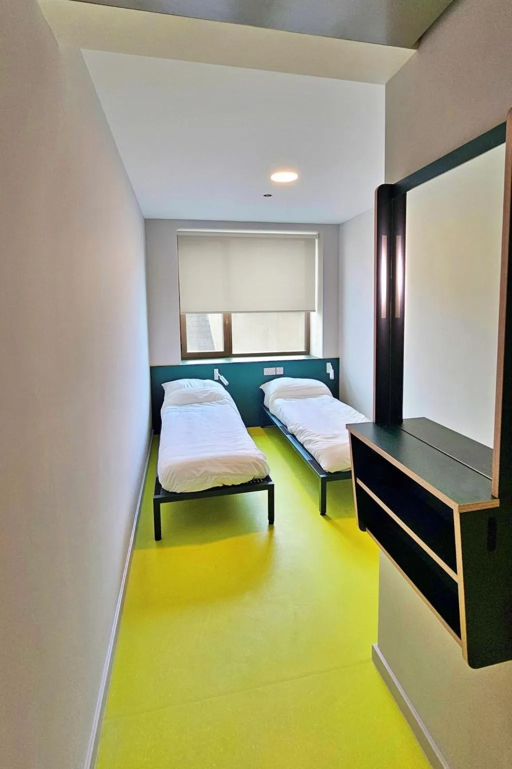 Room, Clink i Lár, Dublin