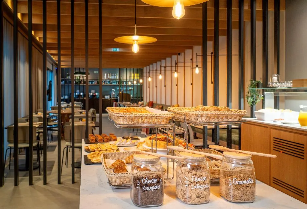 Restaurant, Hotel Acta The Clover, Porto
