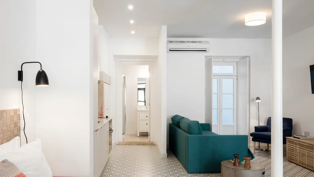 STUDIO DELUXE Room, Lisbon Serviced Apartments - Castelo de S. Jorge, Lisbon
