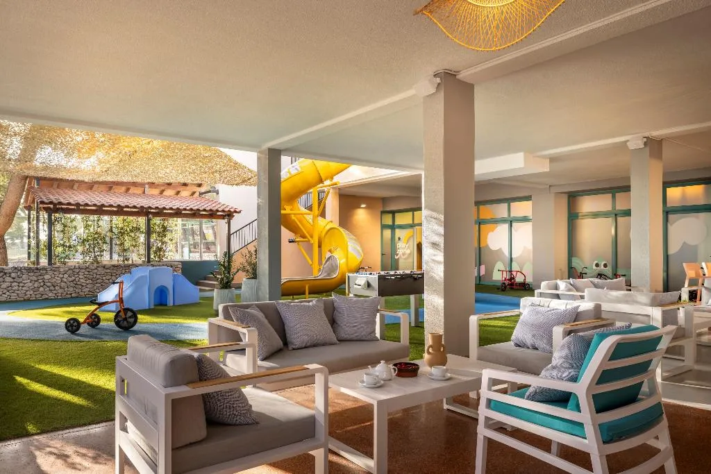 Bar, Sunny Makarska by Valamar, Split