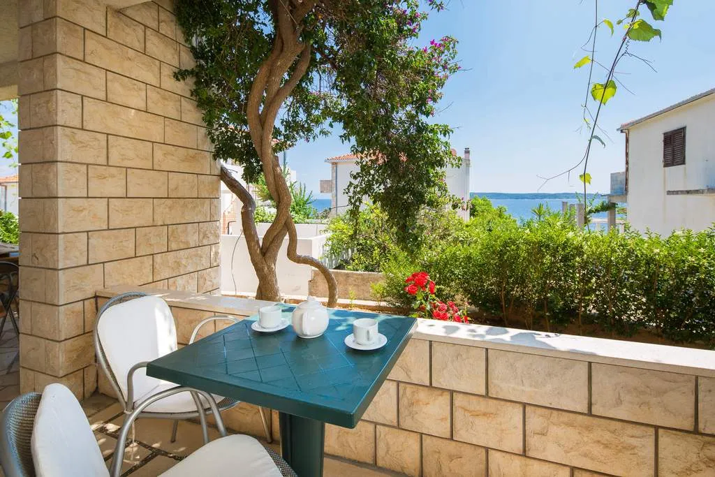APARTMENT WITH TERRACE Room, Pansion Marjan, Split