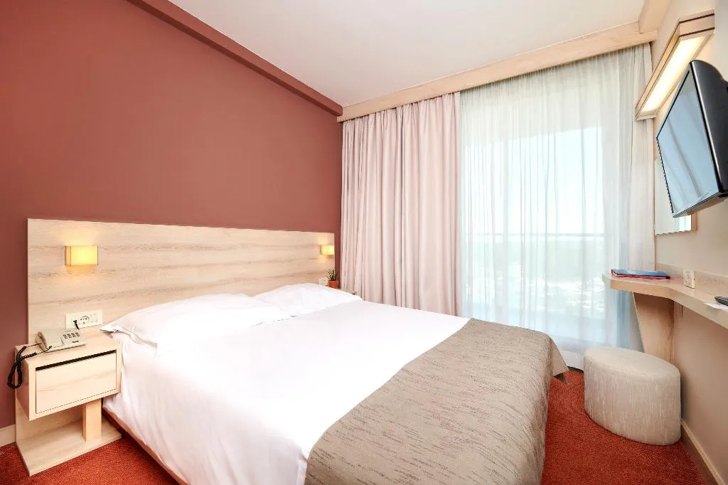 DOUBLE WITH BALCONY Room, Hotel Materada Plava Laguna, Istria
