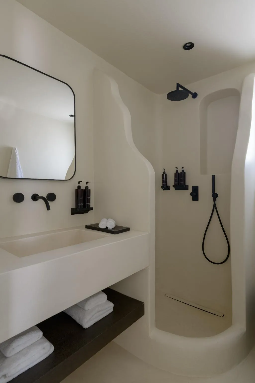 Double or Twin DELUXE SEA VIEW Room, Rocabella Mykonos Hotel, Mykonos