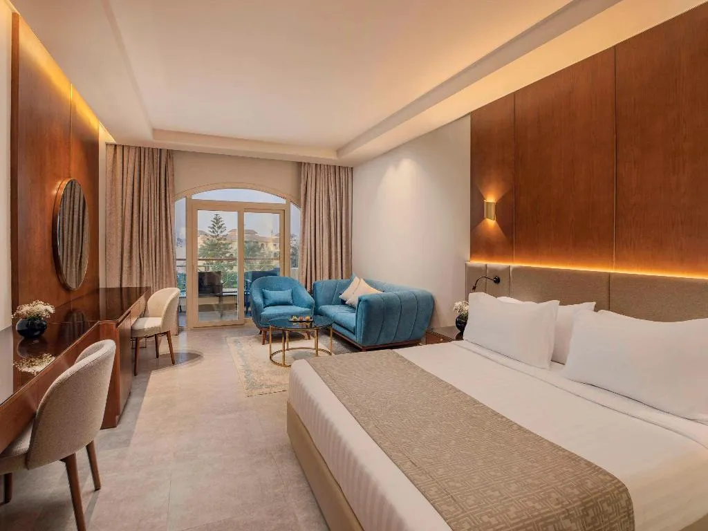 SUITE PREMIER WITH VIEWS Room, Movenpick Cairo Media City, Cairo