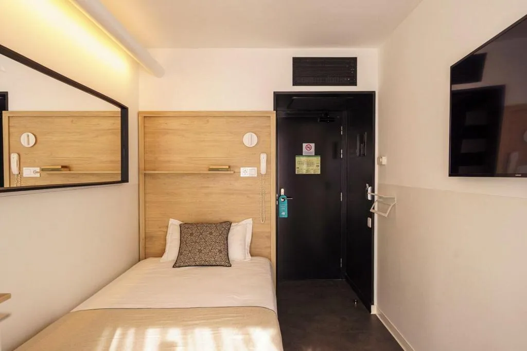 SINGLE STANDARD Room, Casa Lit Barcelona, Barcelona