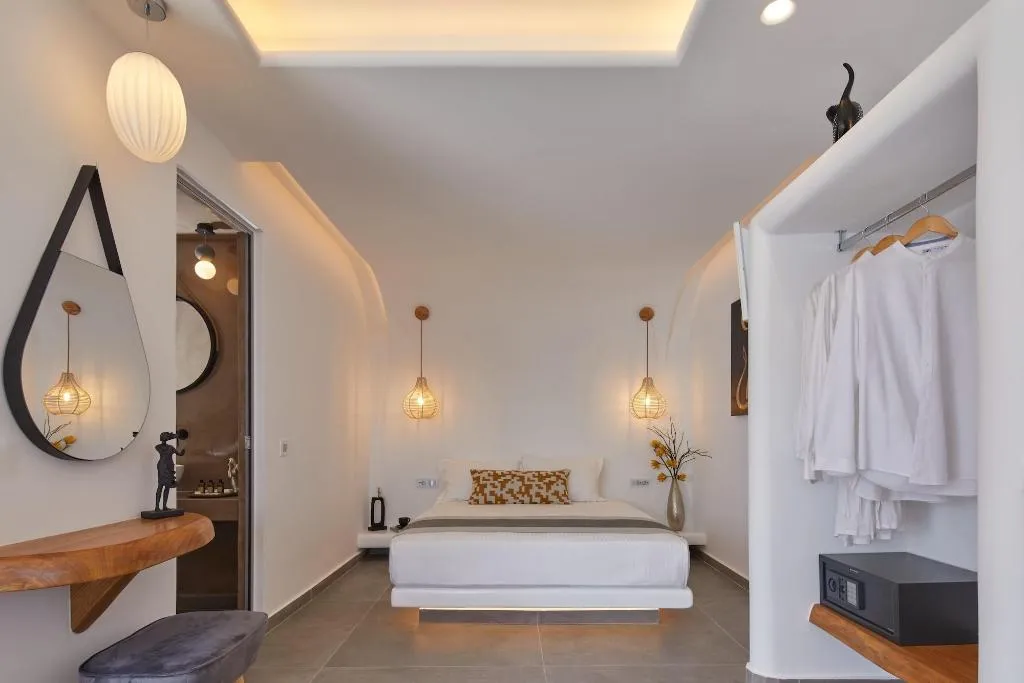 Room, Allure Breeze Suites, Santorini