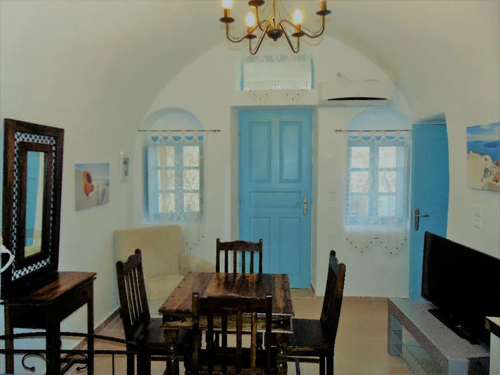 SUITE STANDARD Room, Angels Suites Of 1870, Santorini