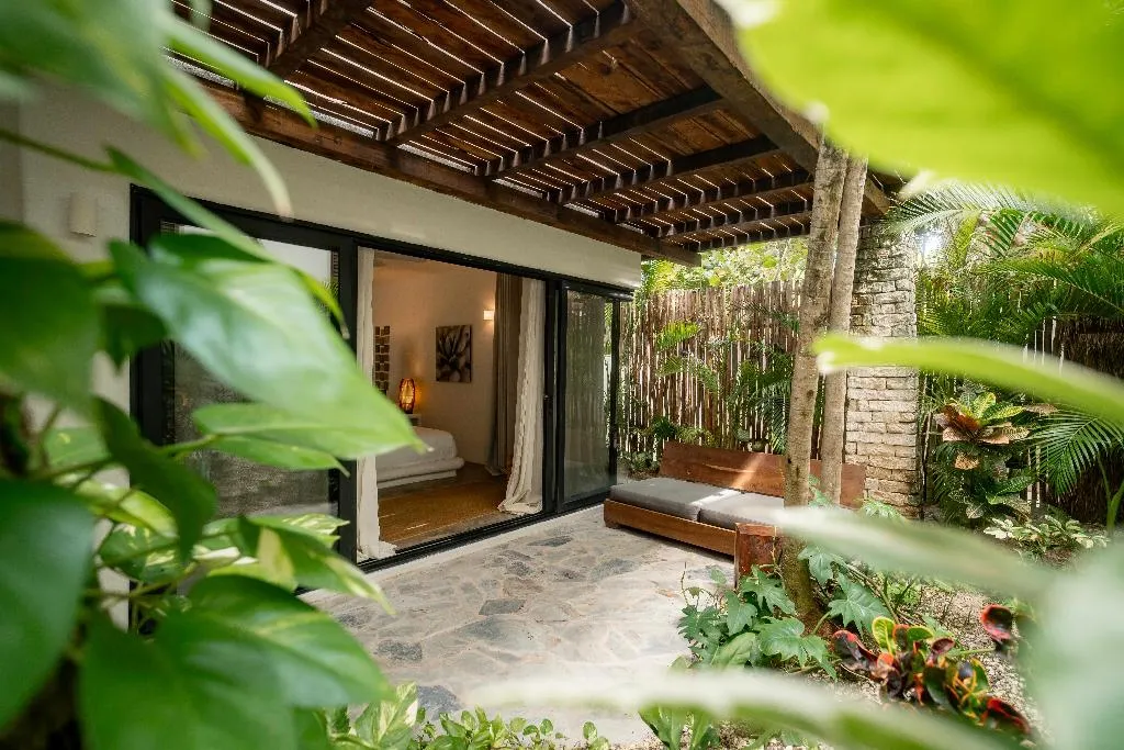 DOUBLE DELUXE WITH TERRACE Room, Chiringuito Tulum, Cancun Area